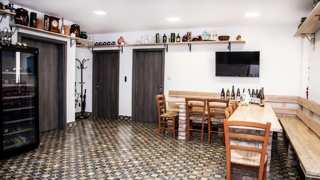 Penzion U Svatosa Mutěnice Extérieur photo