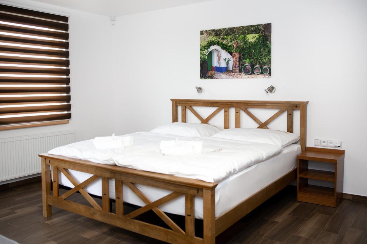 Penzion U Svatosa Mutěnice Extérieur photo