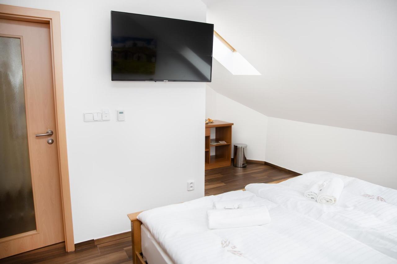 Penzion U Svatosa Mutěnice Extérieur photo